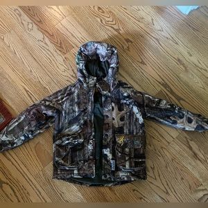 Browning boys camo jacket. Great condition size boys small